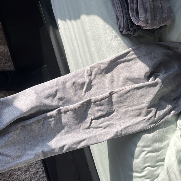 Gymshark seamless gray leggings - Picture 4 of 4